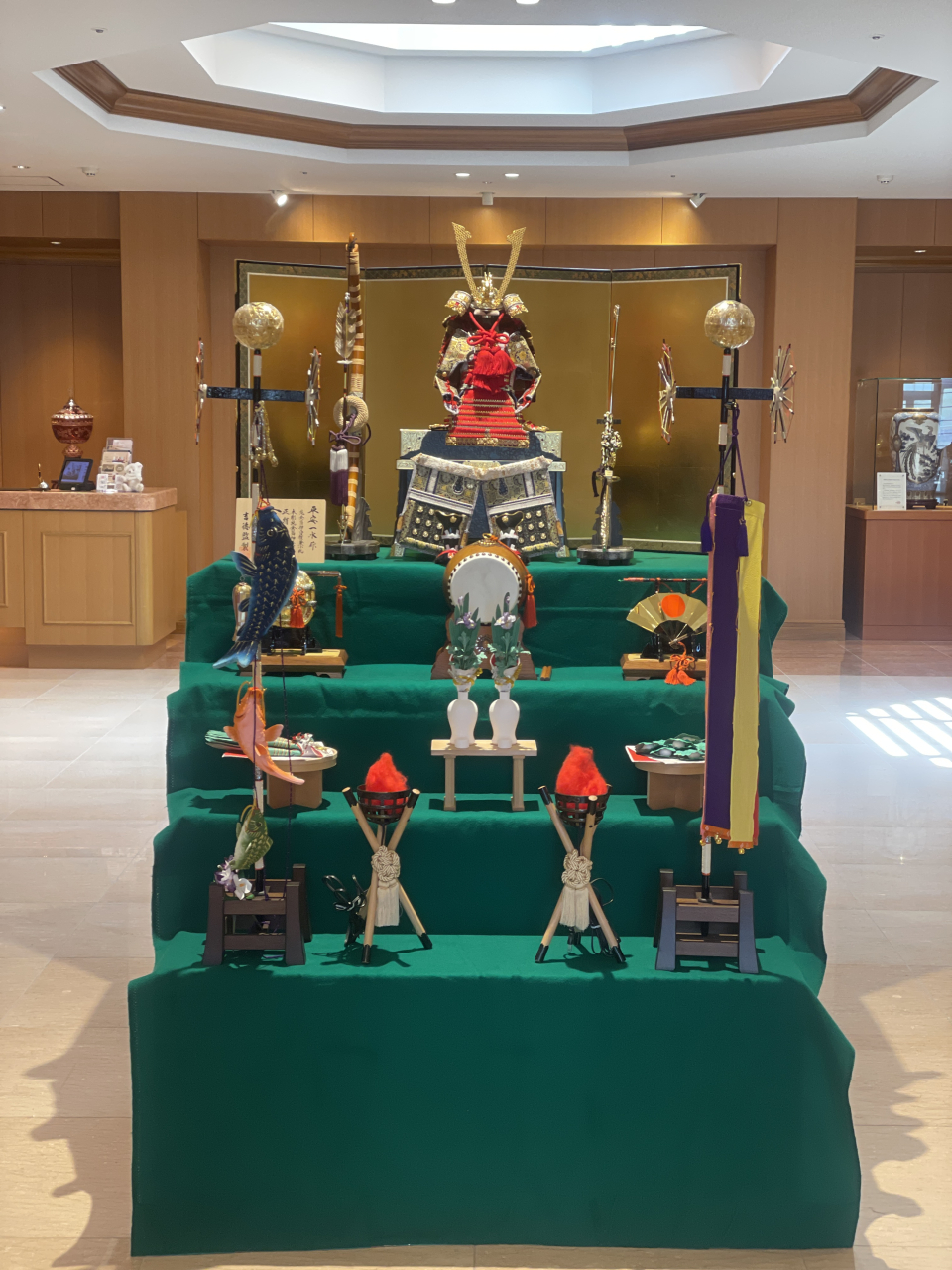 五月人形を展示中＆ケーキご予約承り中